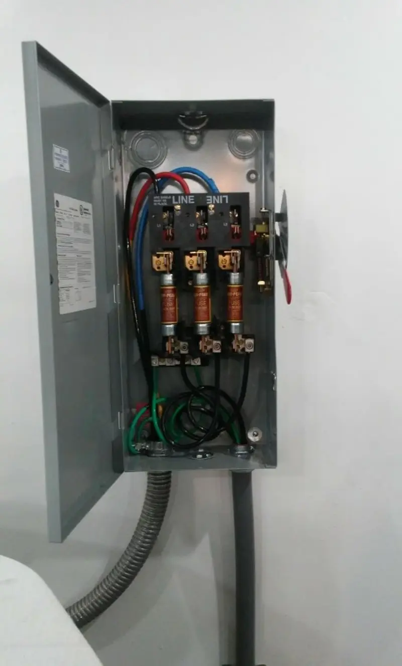 Three-phase disconnect switch installed for Smoke Detector Installation in Maltby
